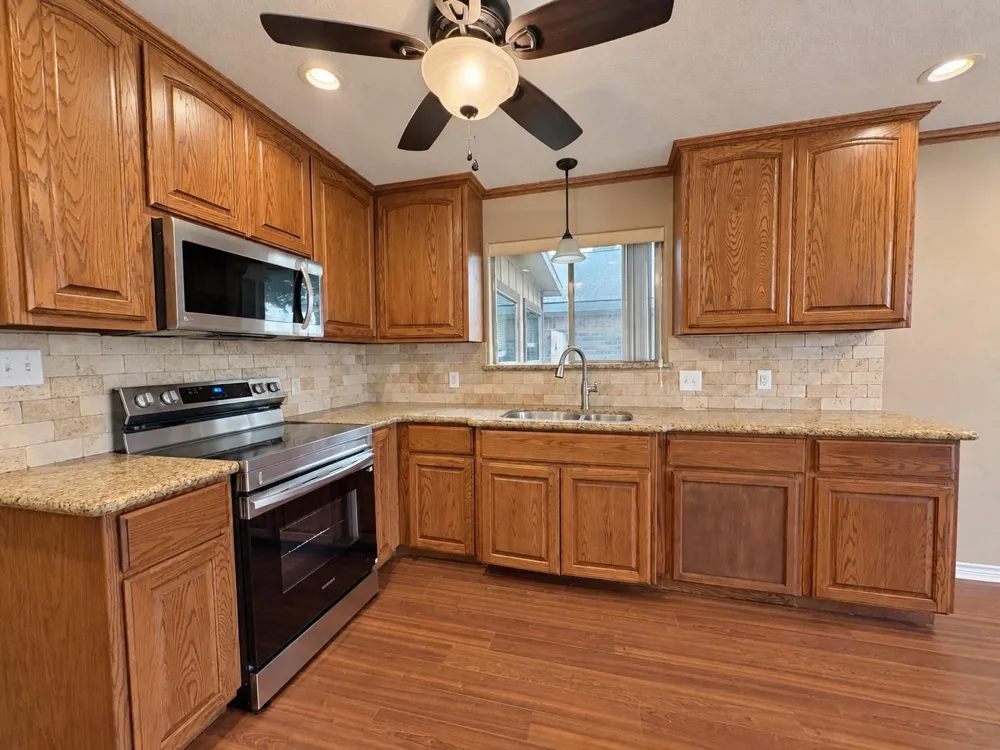 4503 Rattan Avenue Bay City, TX 77414