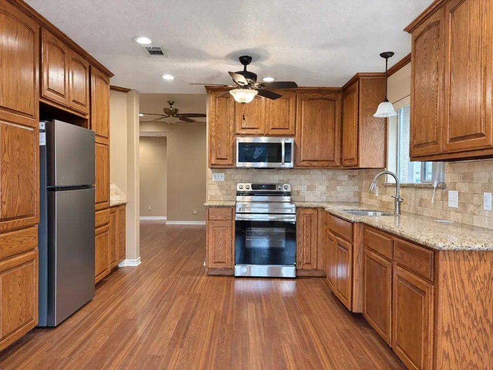 4503 Rattan Avenue Bay City, TX 77414