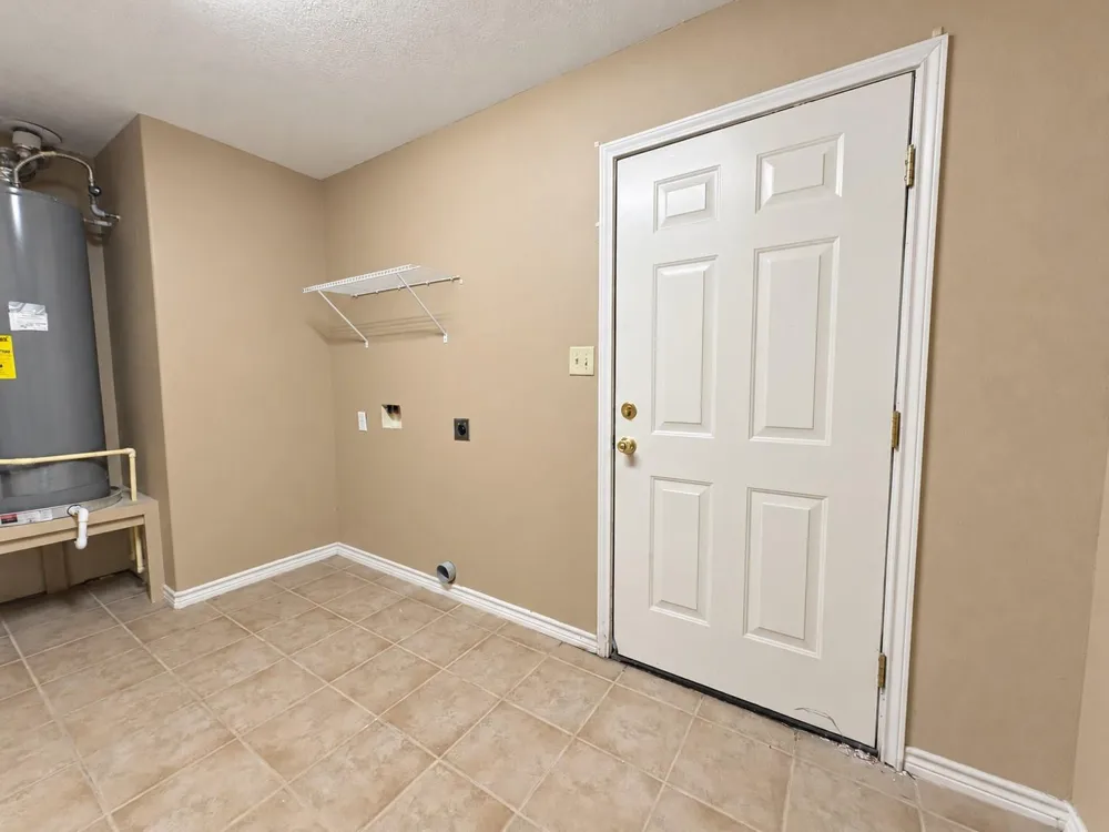 4503 Rattan Avenue Bay City, TX 77414