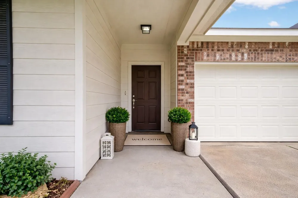 311 Volute Drive Rosharon, TX 77583