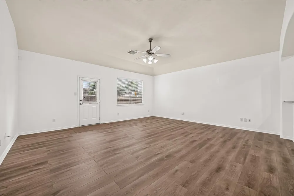 311 Volute Drive Rosharon, TX 77583