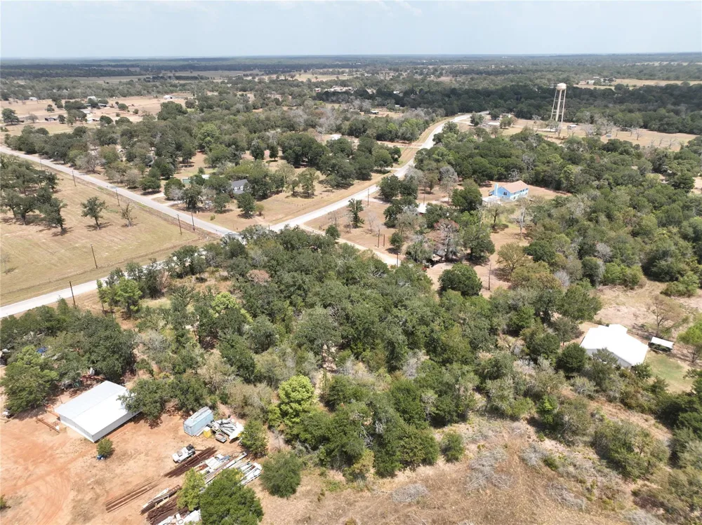 32687 Fm 1736 Road Hempstead, TX 77445