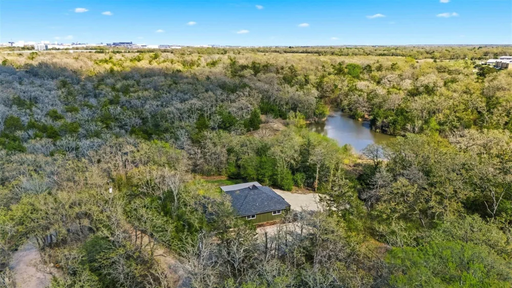 8052 Perry Lane College Station, TX 77845