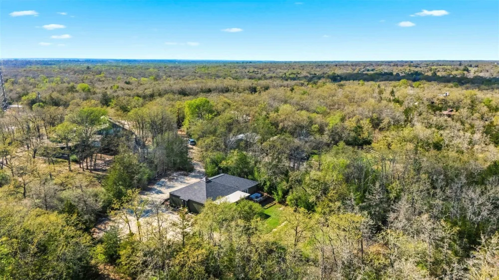 8052 Perry Lane College Station, TX 77845