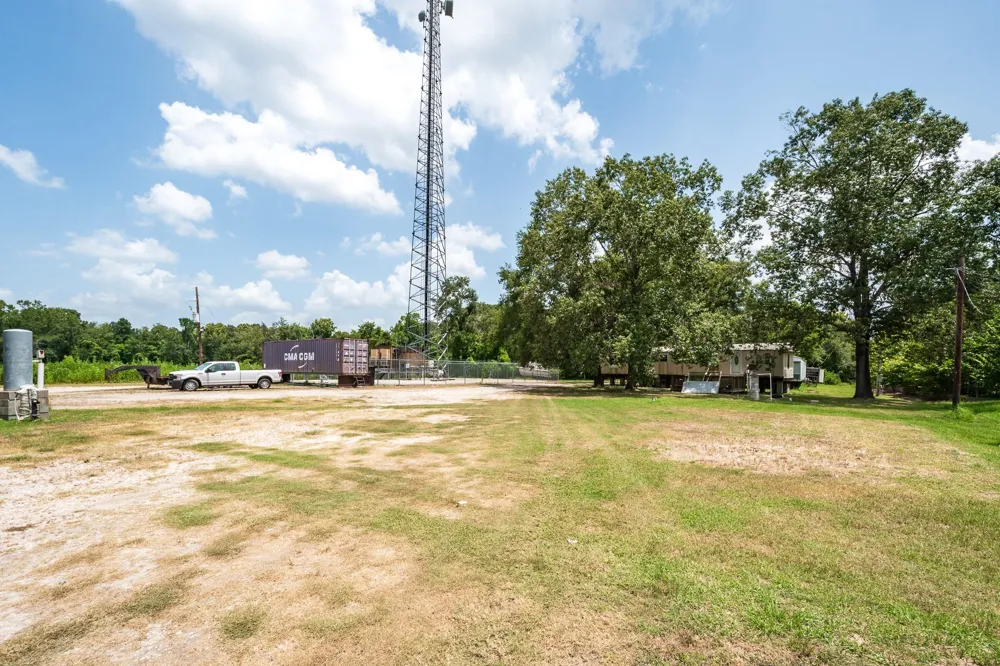 16067 Fm 1485 Road Conroe, TX 77306