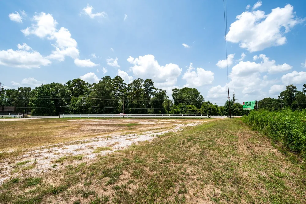 16067 Fm 1485 Road Conroe, TX 77306