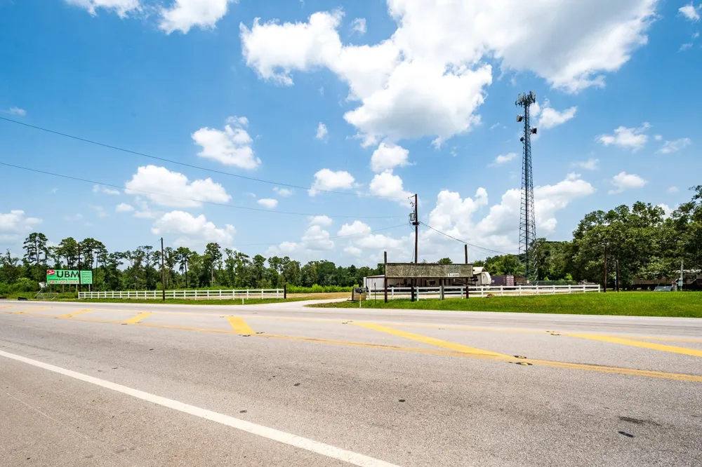 16067 Fm 1485 Road Conroe, TX 77306