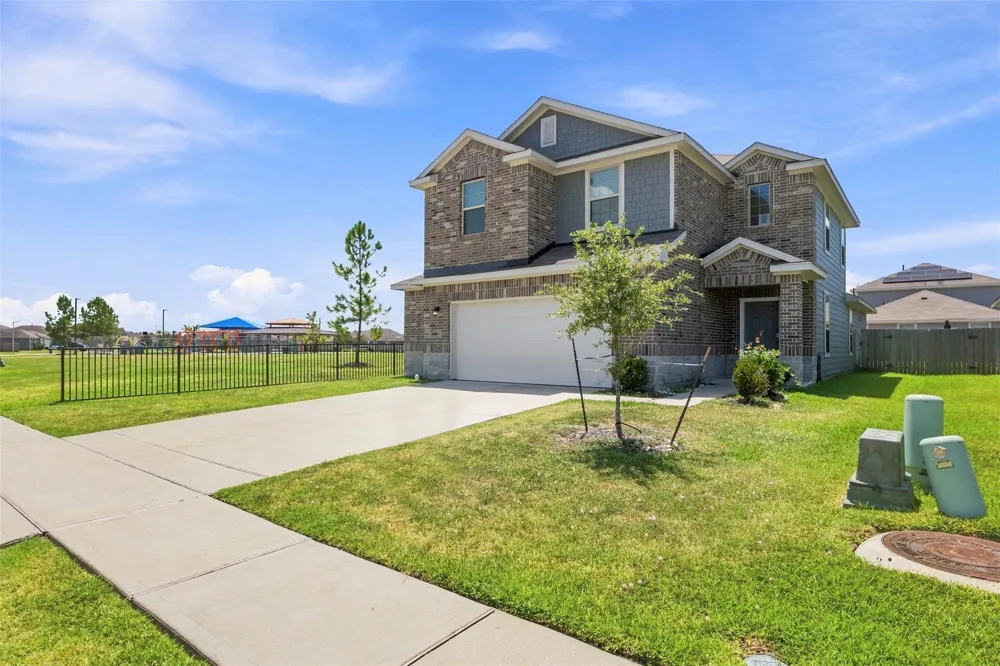 25566 Northpark Spruce Drive Porter, TX 77365
