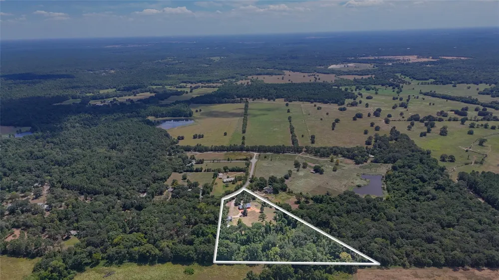 22500 Martin Road Montgomery, TX 77316