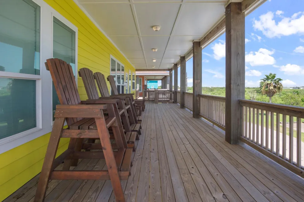 929 Magnolia Lane Port Bolivar, TX 77650
