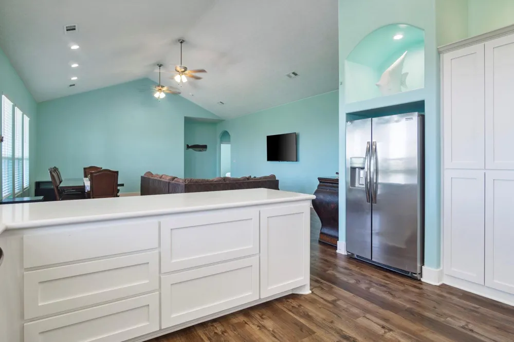 929 Magnolia Lane Port Bolivar, TX 77650