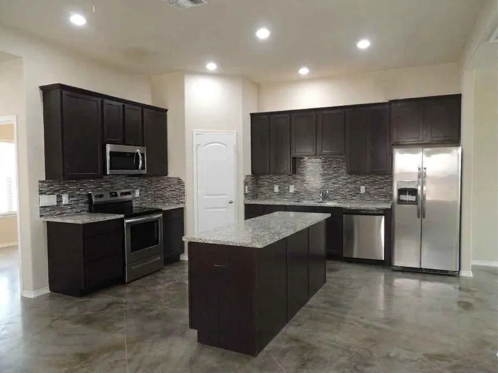 103 Summer Place Huntsville, TX 77340