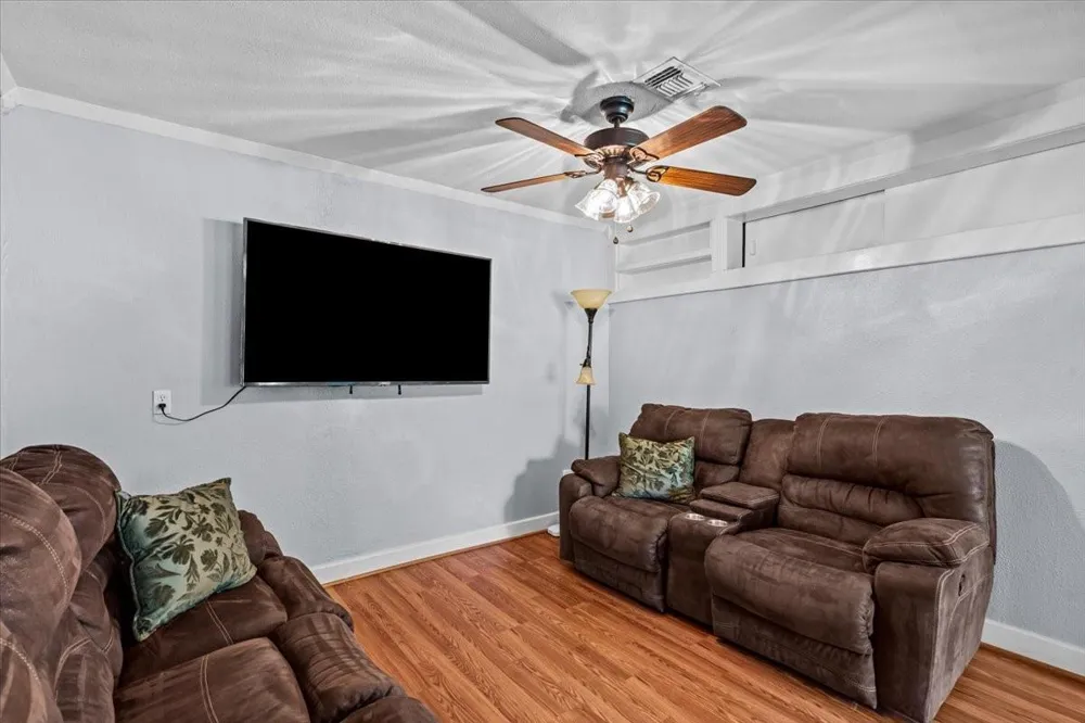 4018 Fm 646 Road Santa Fe, TX 77510