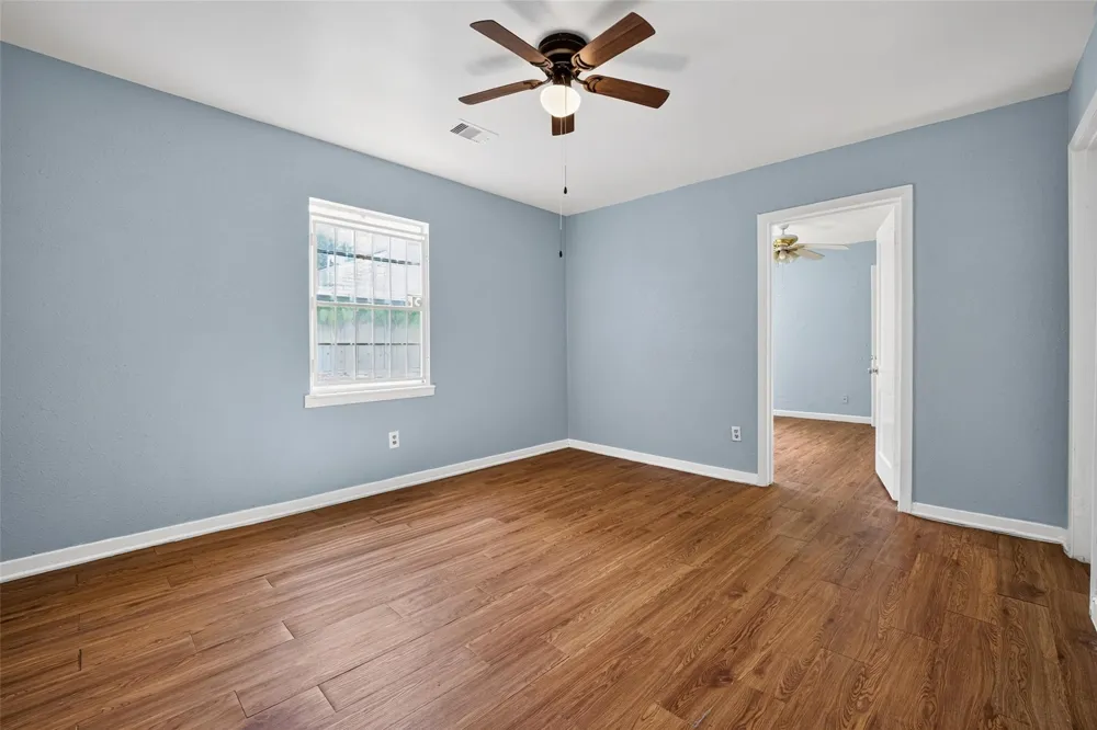 4813 Brinkley Street Houston, TX 77033