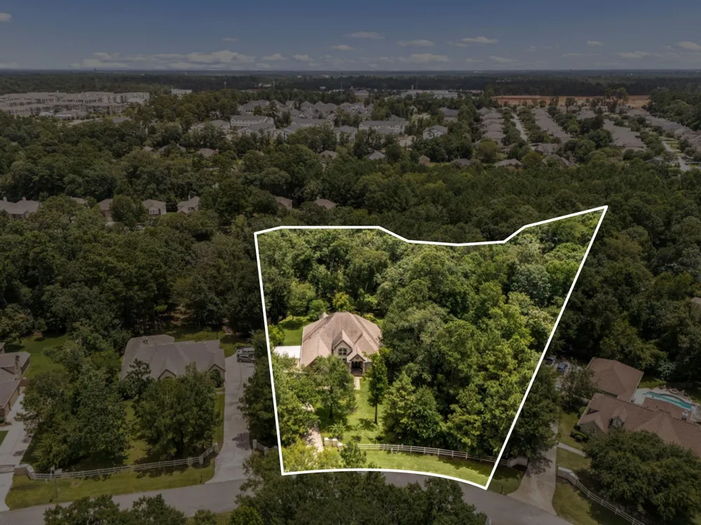 1902 Boulder Ridge Drive Conroe, TX 77304