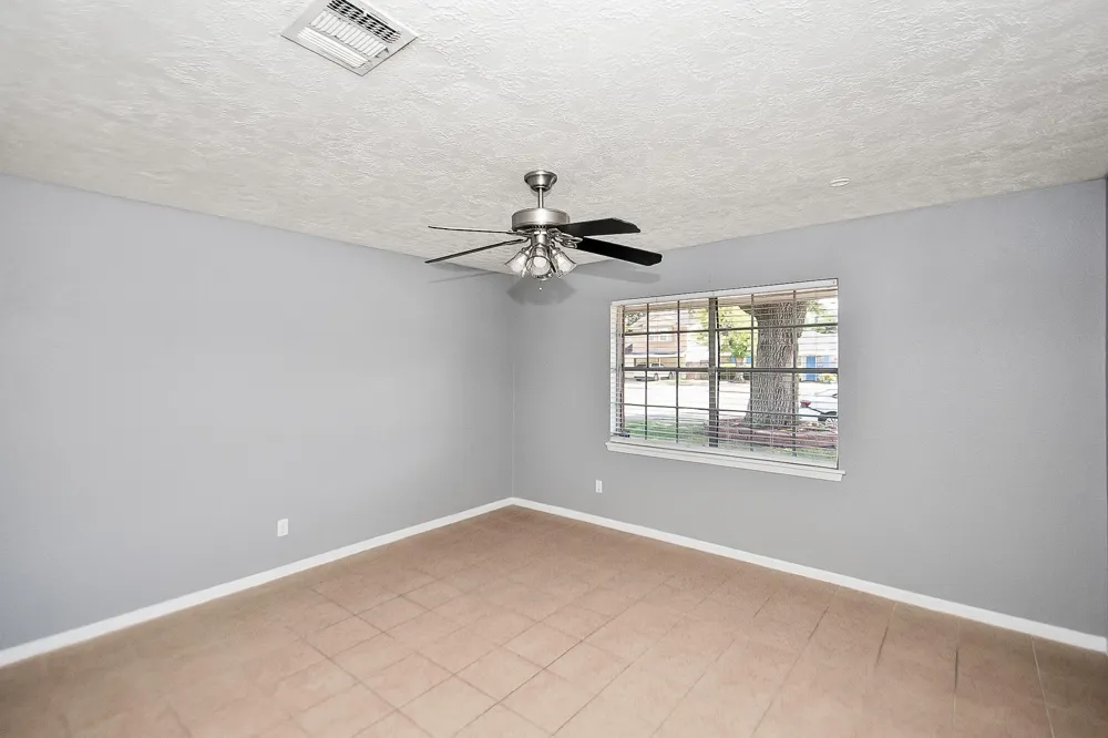 1104 E 13th Street Deer Park, TX 77536