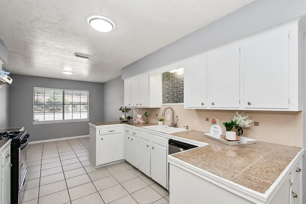 1104 E 13th Street Deer Park, TX 77536