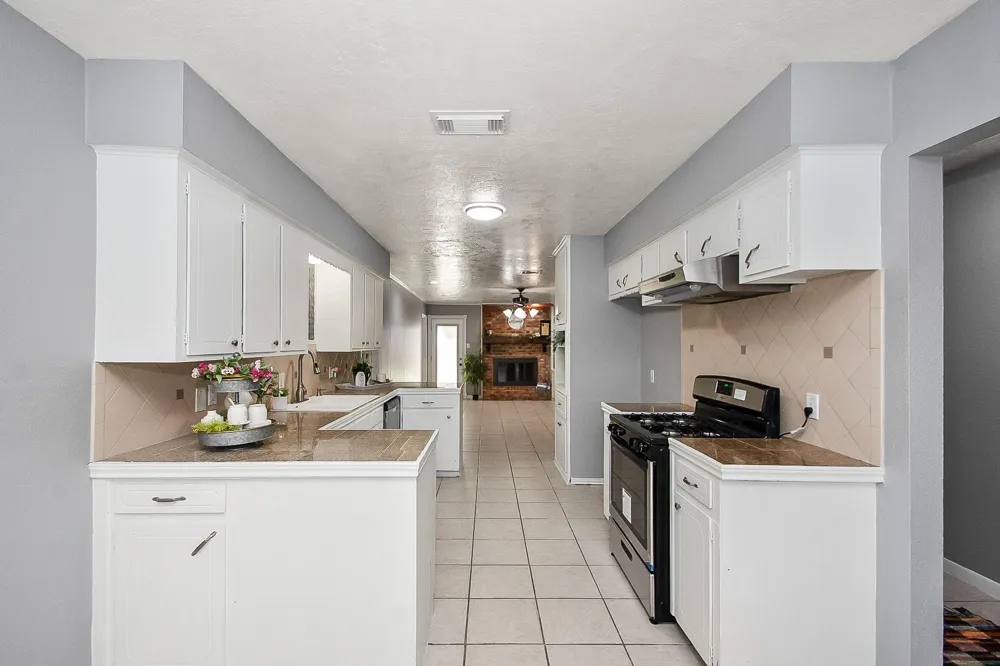 1104 E 13th Street Deer Park, TX 77536