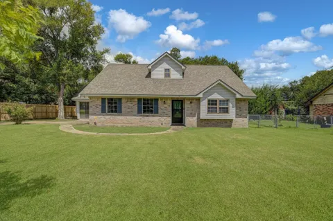 110 Mockingbird Lane