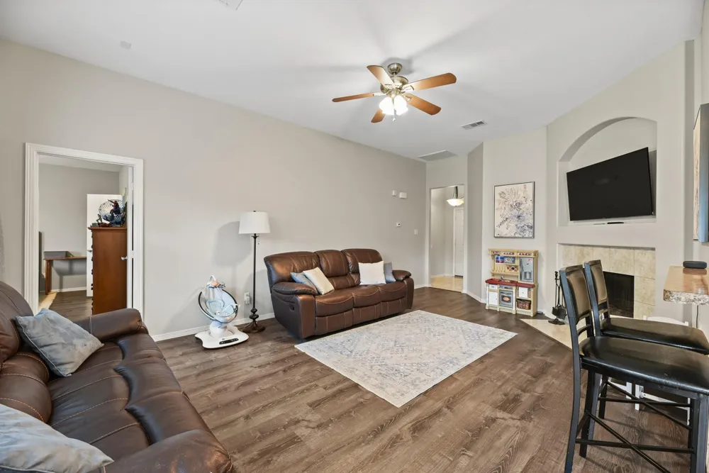 32018 Anne Lane Pinehurst, TX 77362