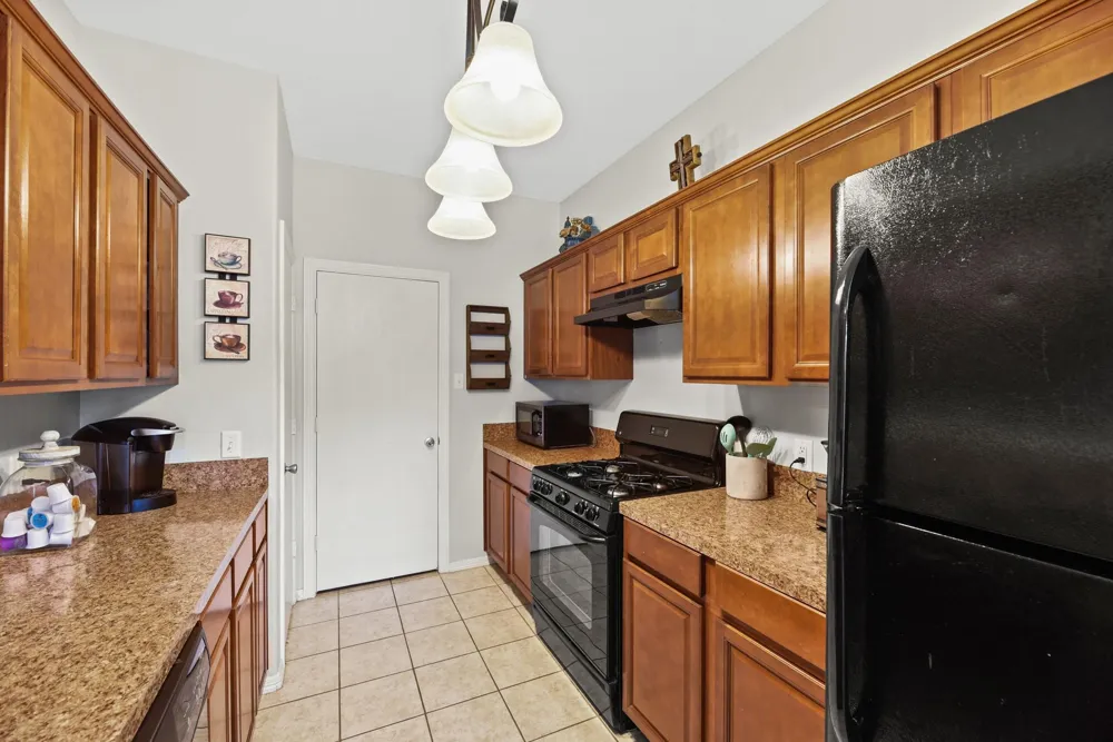 32018 Anne Lane Pinehurst, TX 77362