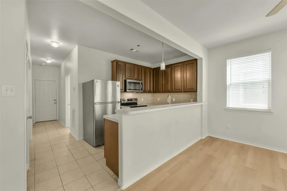 2121 Kemah Village Drive Kemah, TX 77565
