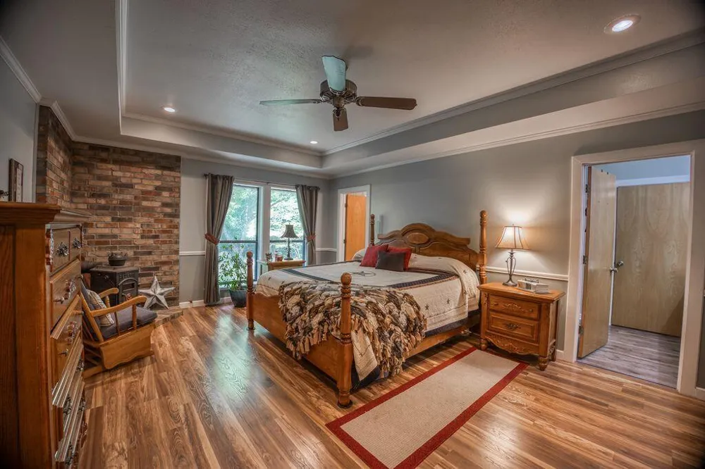 17657 Fm 2022 Grapeland, TX 75844