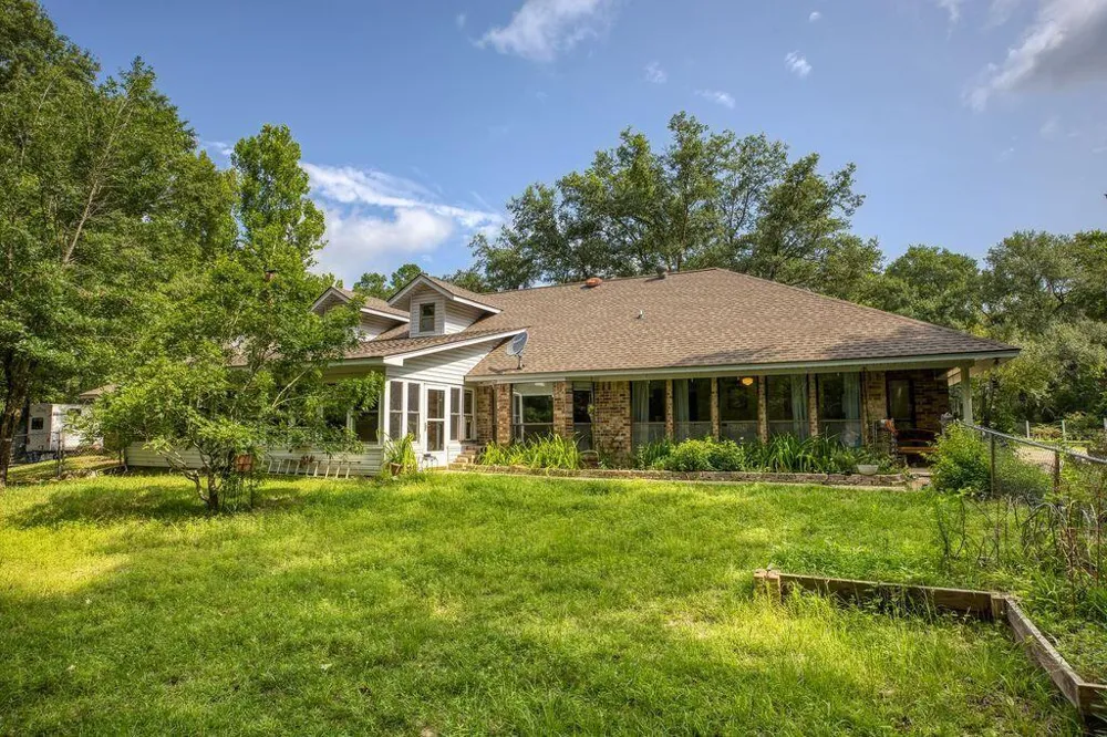 17657 Fm 2022 Grapeland, TX 75844