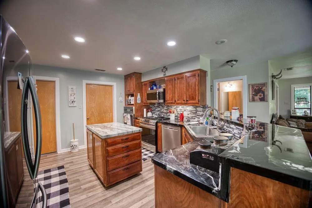 17657 Fm 2022 Grapeland, TX 75844