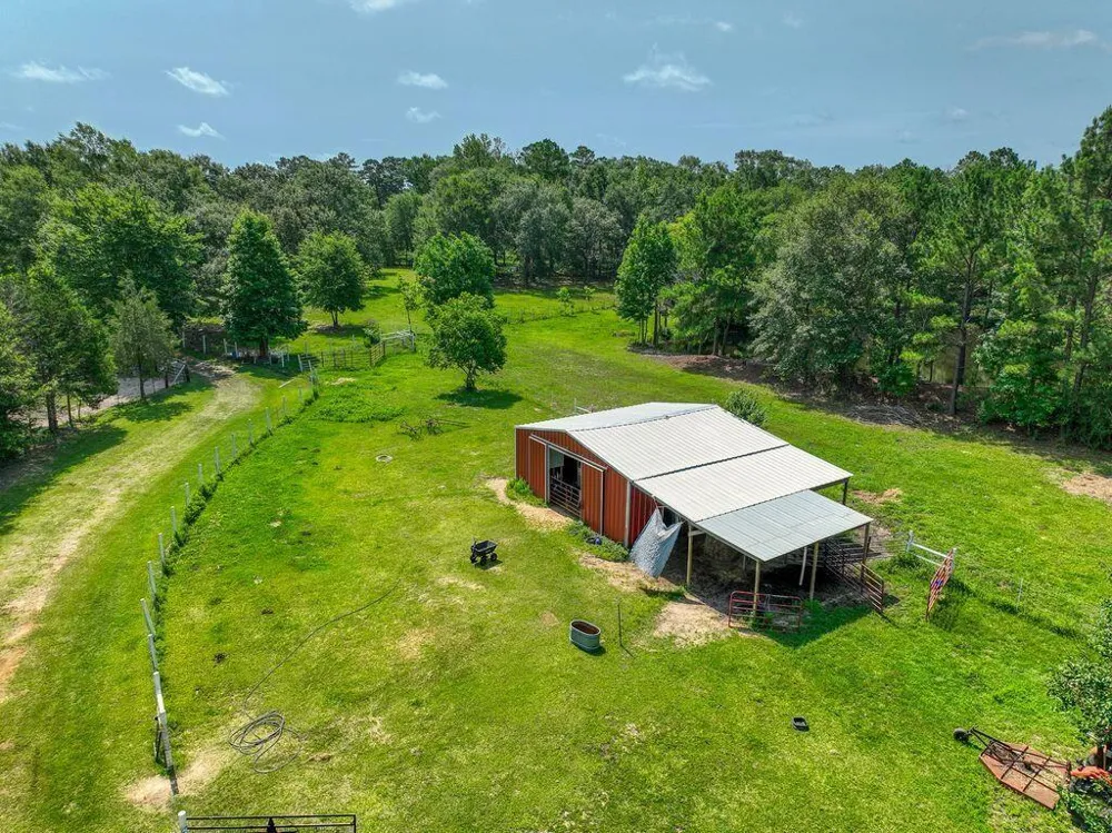17657 Fm 2022 Grapeland, TX 75844