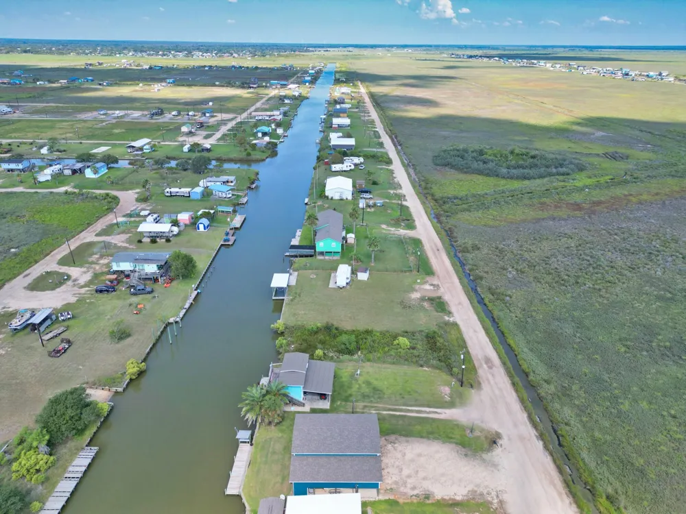 1838 Hall Avenue Sargent, TX 77414