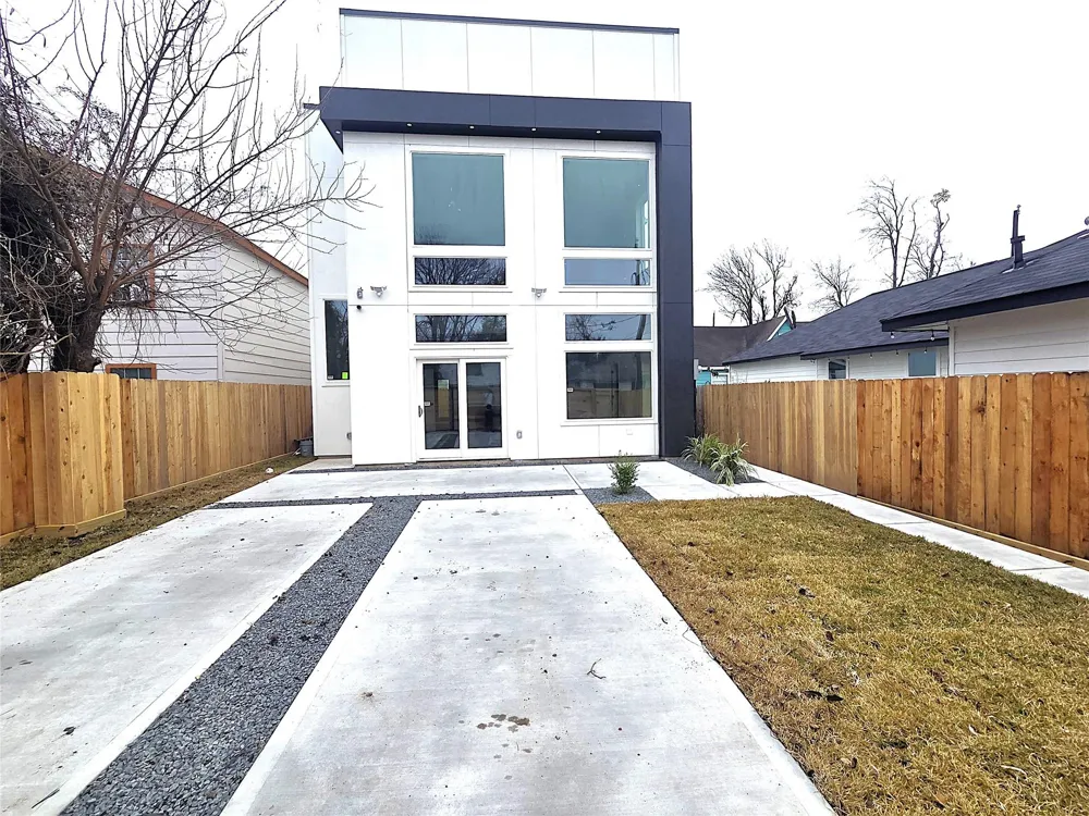 1207 Collier Street Houston, TX 77023
