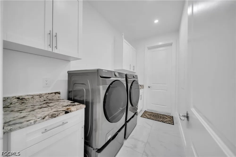 SW 17TH PLACE Cape Coral, FL 33991