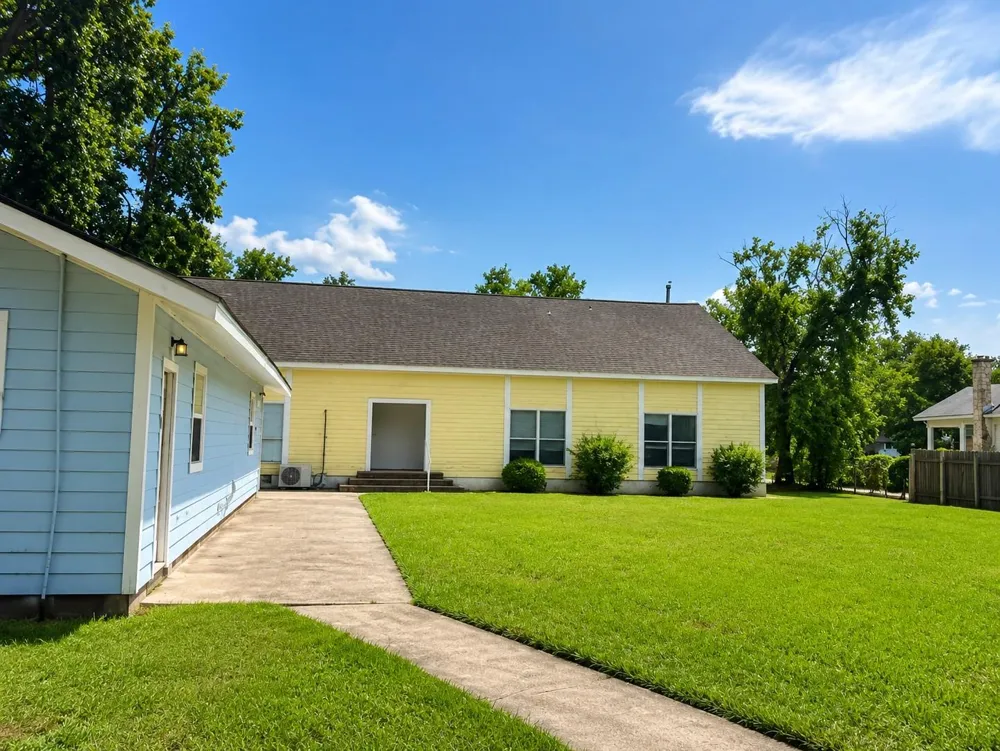 513 E Caney Street Wharton, TX 77488