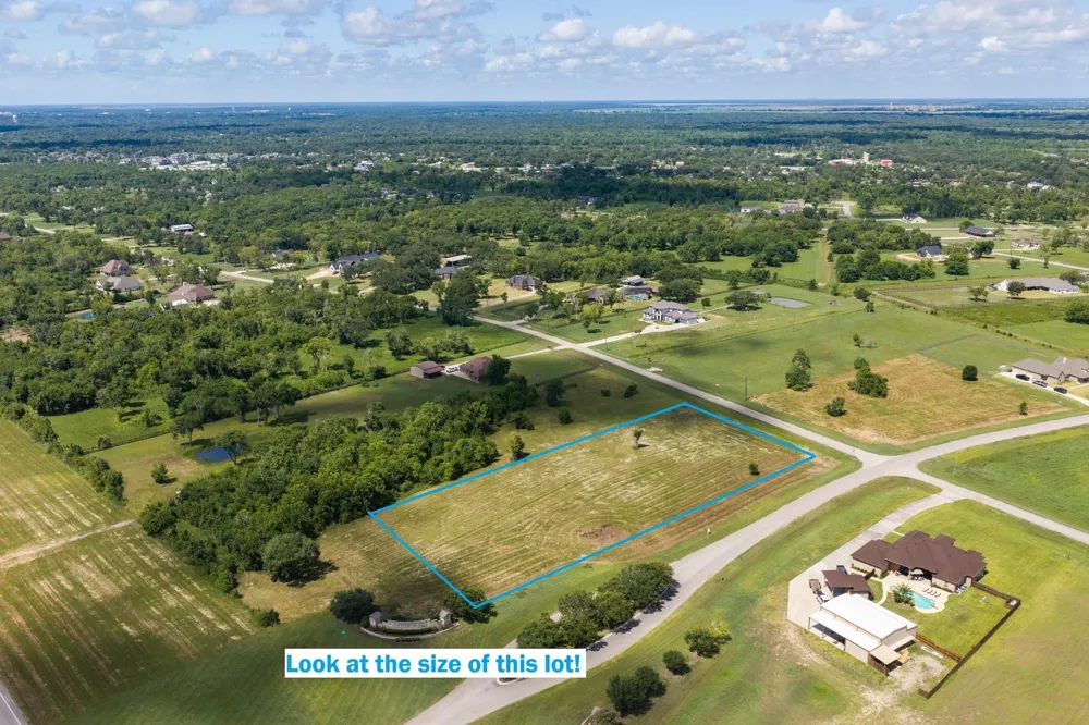 33003 Blue Crab Court Richwood, TX 77515