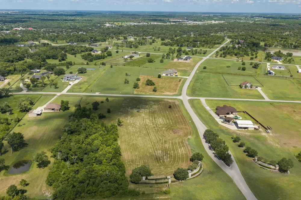 33003 Blue Crab Court Richwood, TX 77515