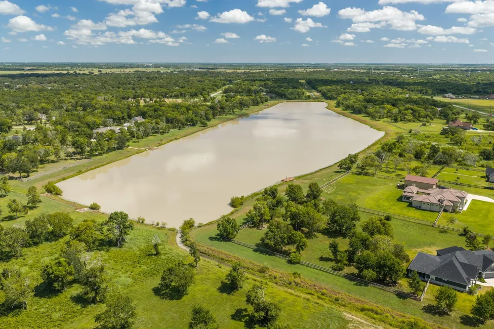 33003 Blue Crab Court Richwood, TX 77515