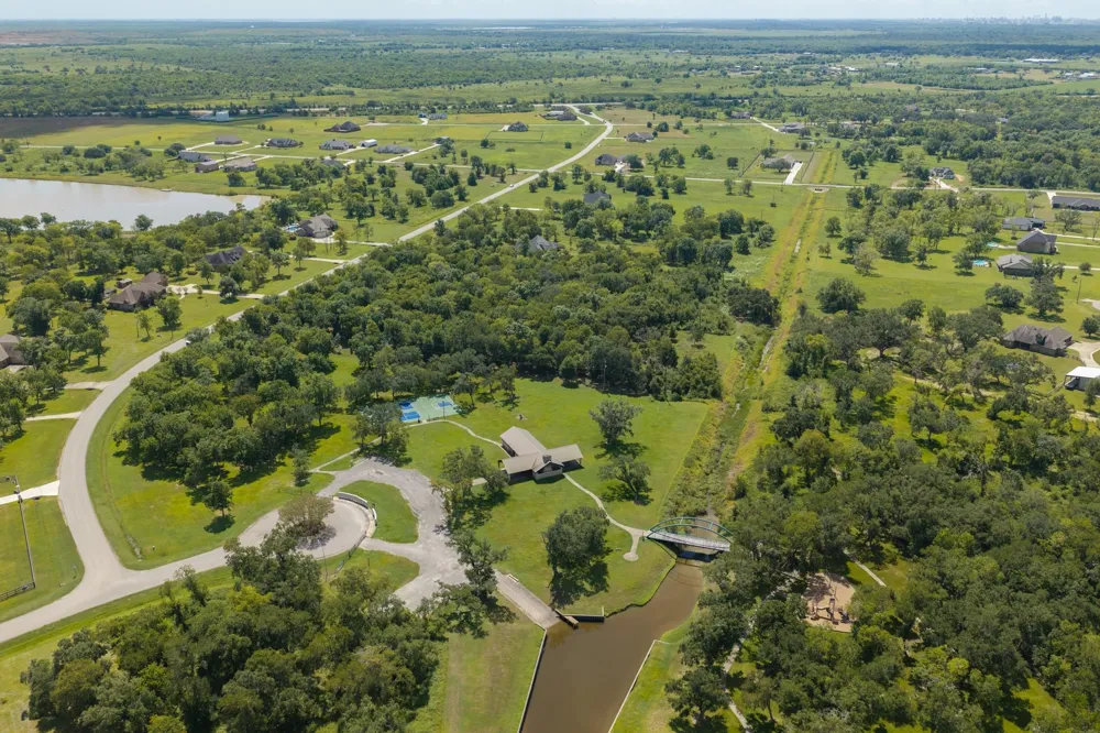 33003 Blue Crab Court Richwood, TX 77515