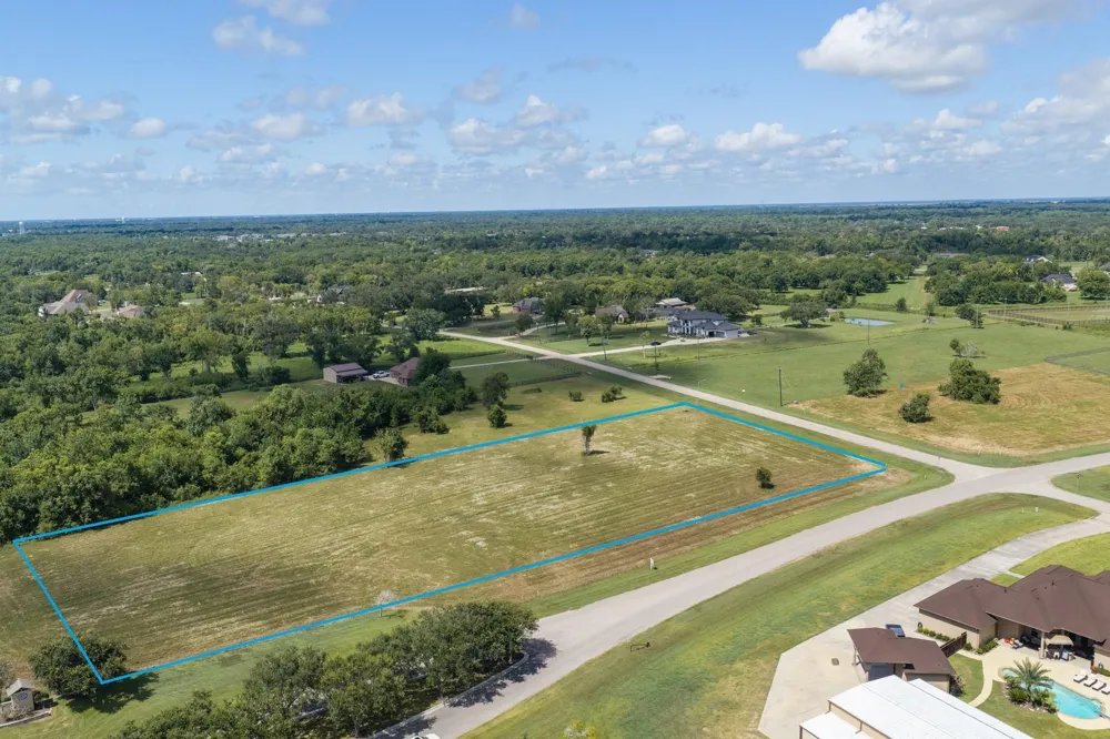 33003 Blue Crab Court Richwood, TX 77515