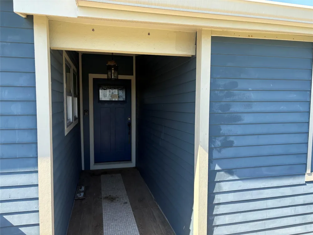 989 Alberdie Drive Crystal Beach, TX 77650