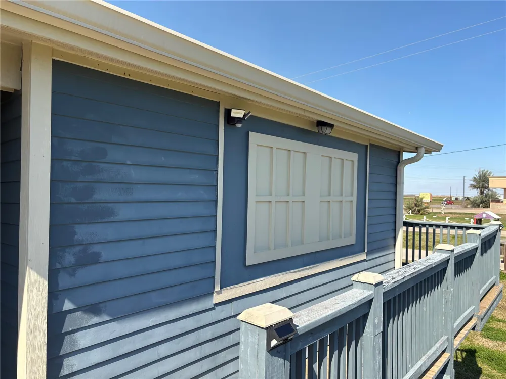 989 Alberdie Drive Crystal Beach, TX 77650