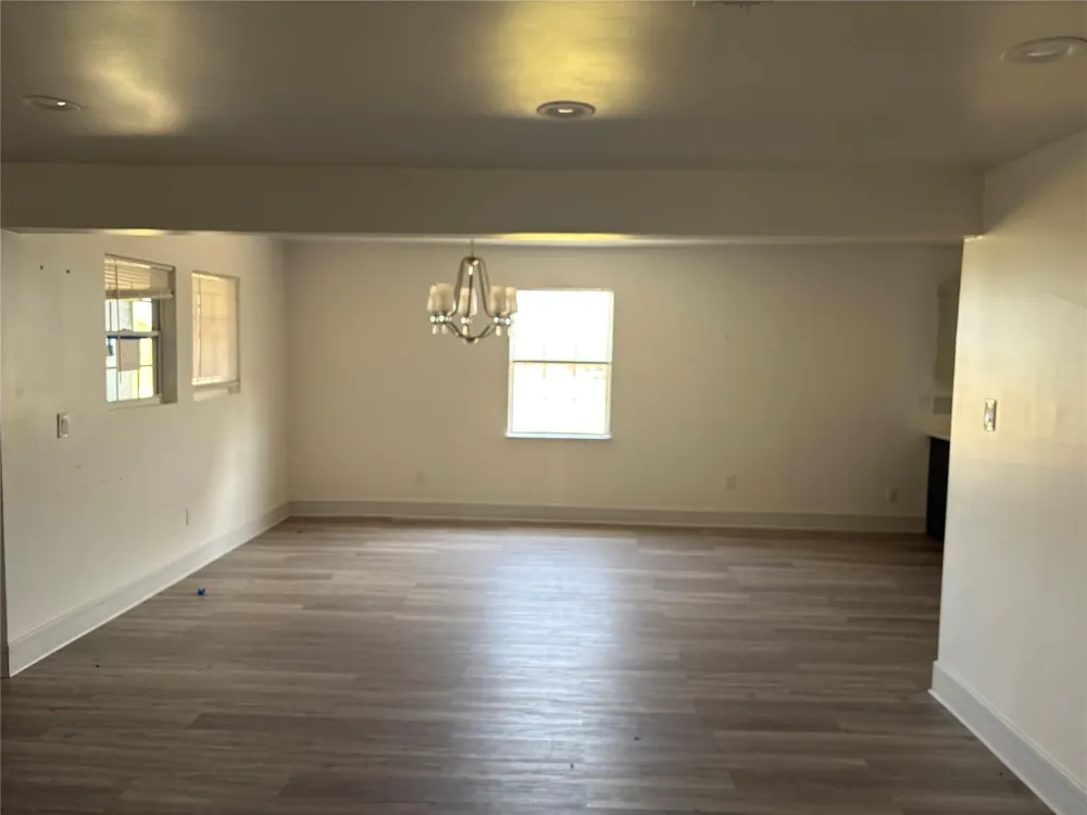 989 Alberdie Drive Crystal Beach, TX 77650