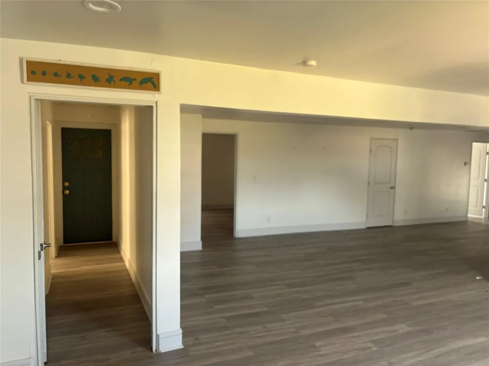 989 Alberdie Drive Crystal Beach, TX 77650