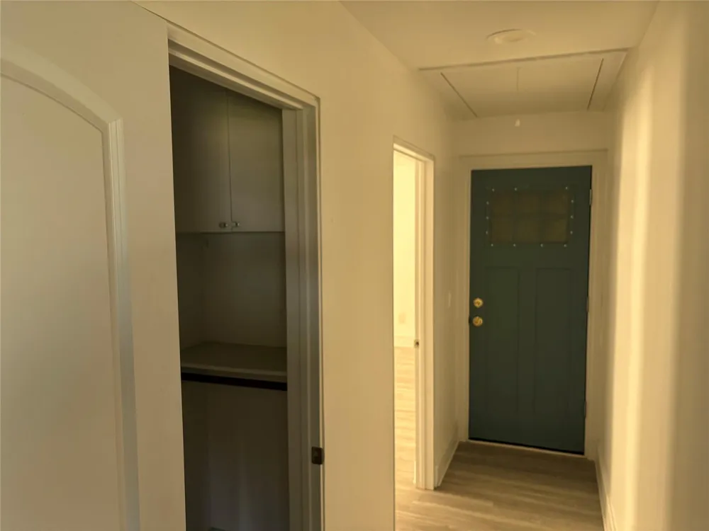 989 Alberdie Drive Crystal Beach, TX 77650