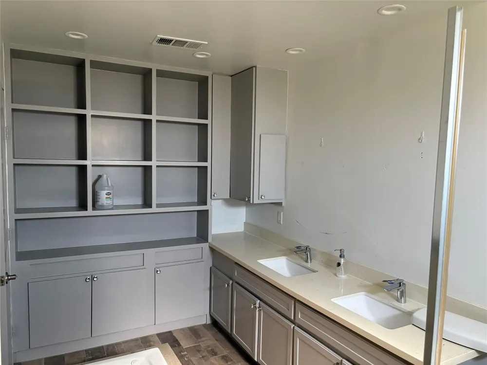 989 Alberdie Drive Crystal Beach, TX 77650