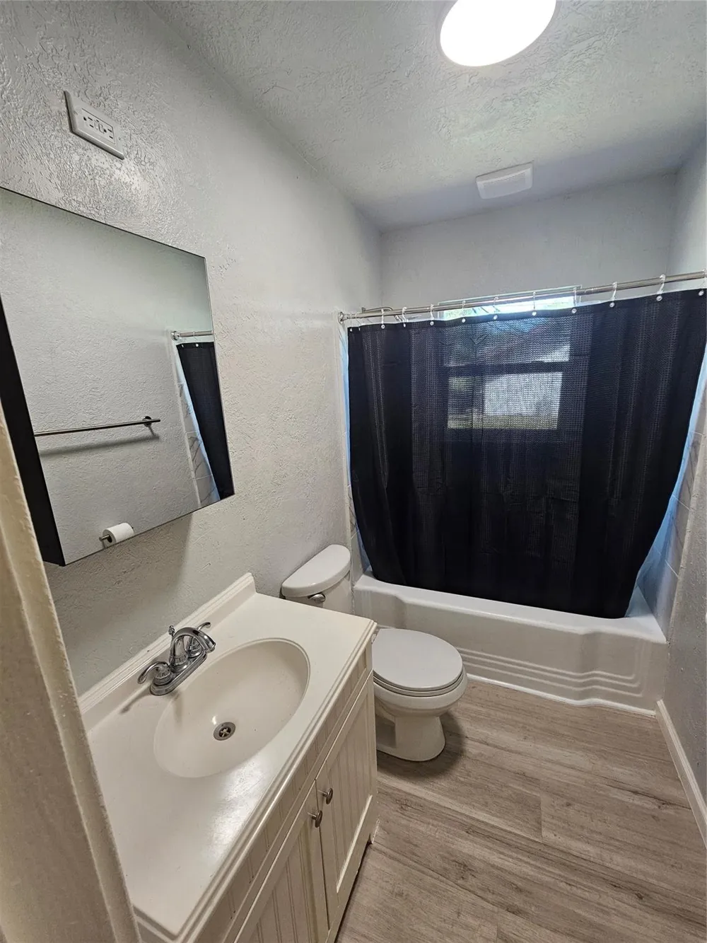 3016 Lincoln Street Liberty, TX 77575