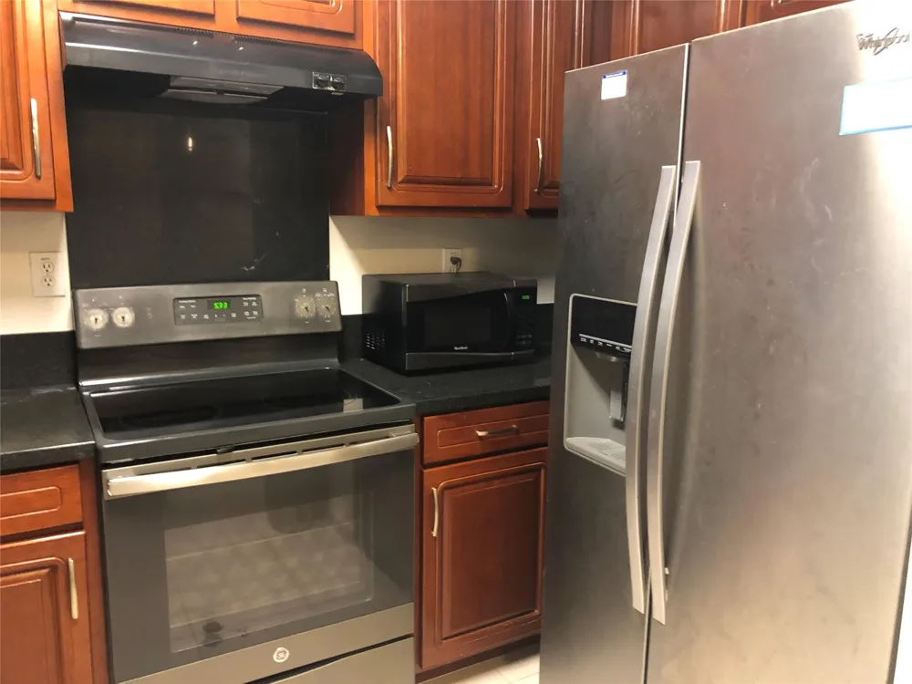 6655 W Sam Houston Parkway S #2F Houston, TX 77072