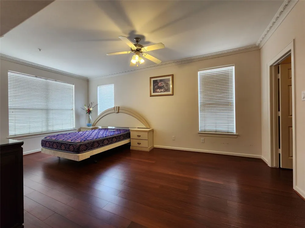 6655 W Sam Houston Parkway S #2F Houston, TX 77072
