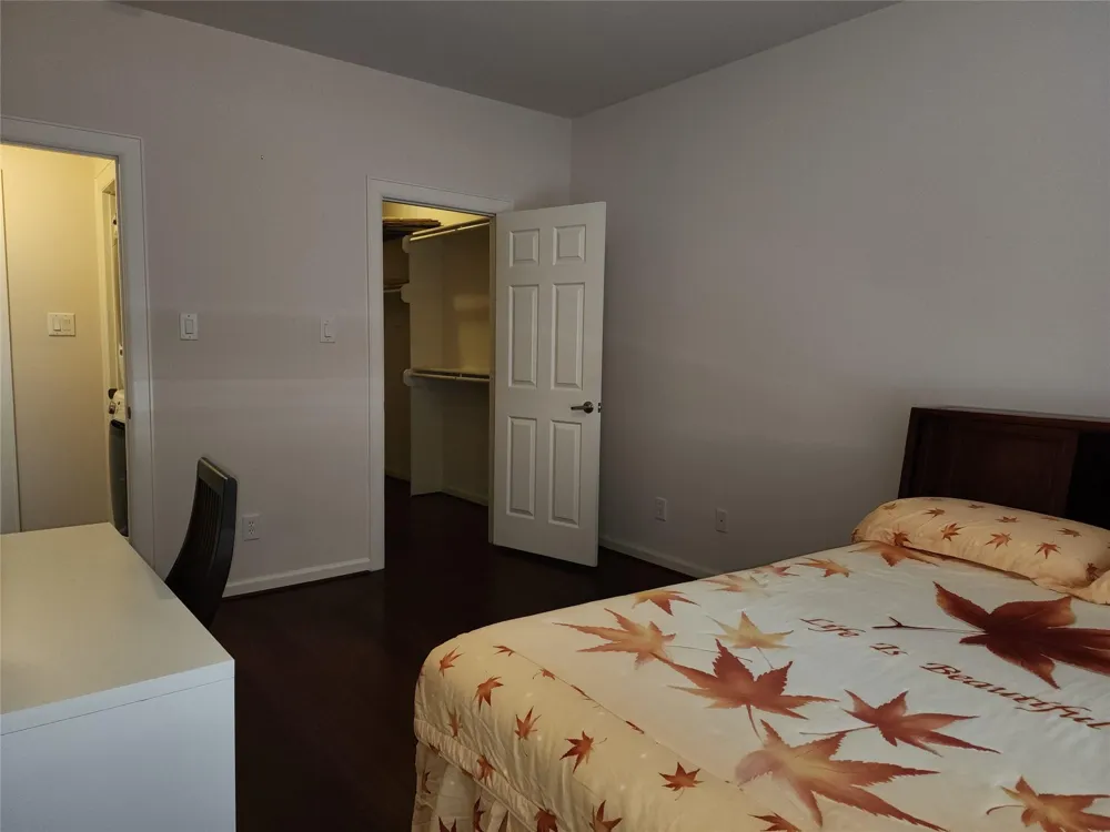 6655 W Sam Houston Parkway S #2F Houston, TX 77072