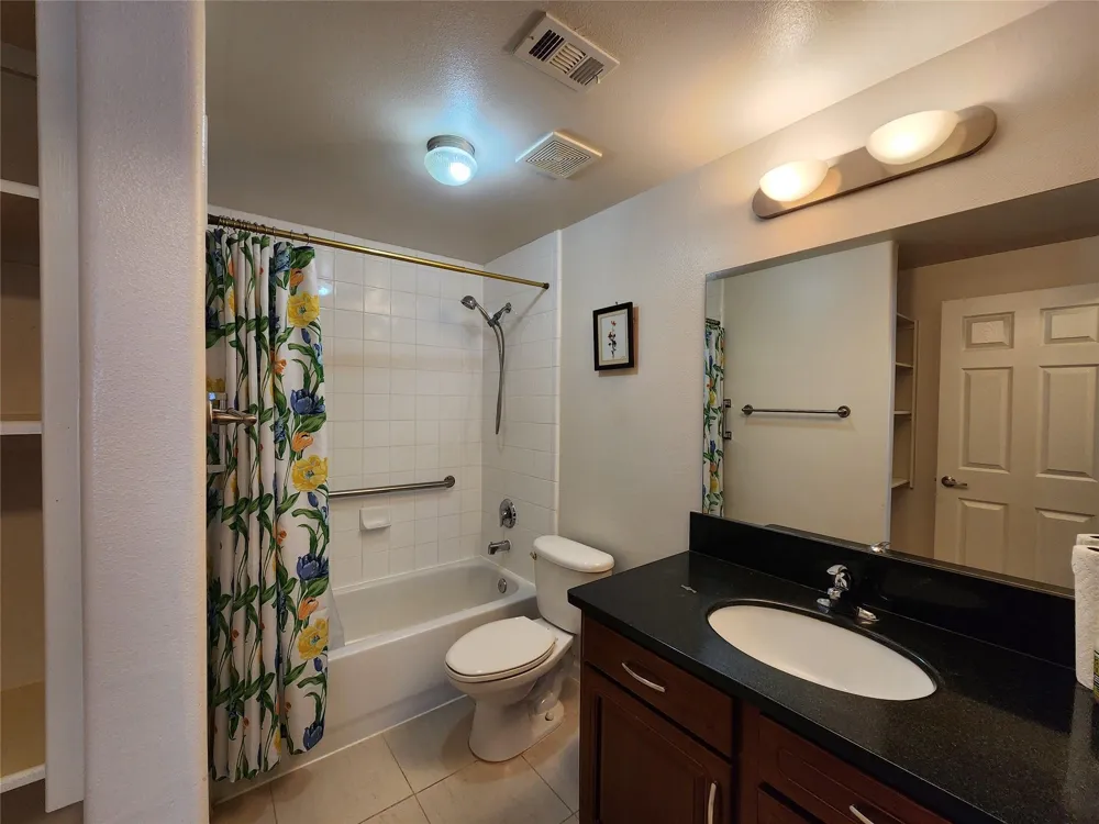 6655 W Sam Houston Parkway S #2F Houston, TX 77072